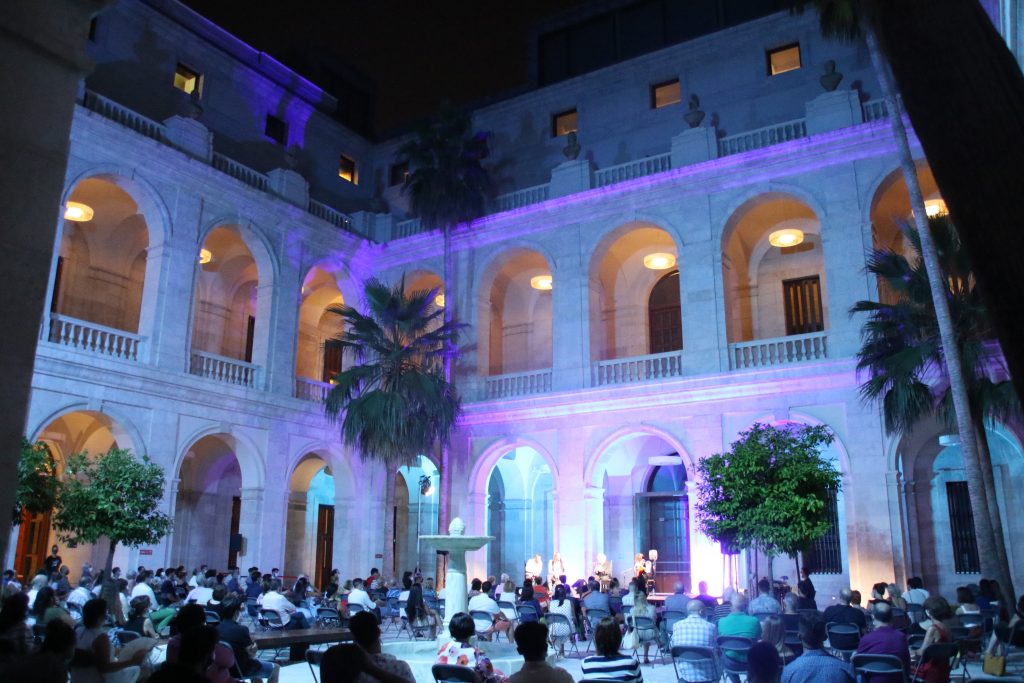 Personalidad cantaora 8